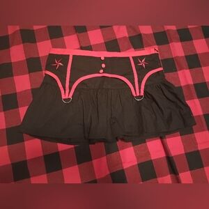 Current mood lovers lane suspenders skirt sz L NWT